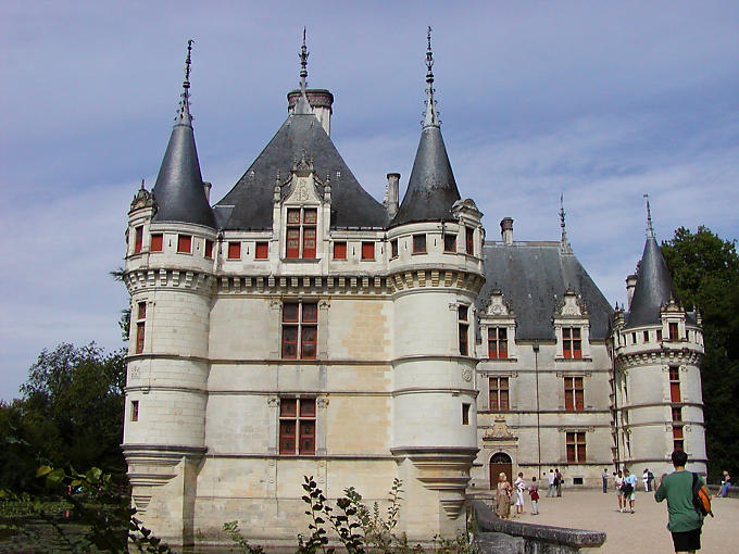 Türme und Türmchen, Schloss Azay-le-Rideau, Frankreich.