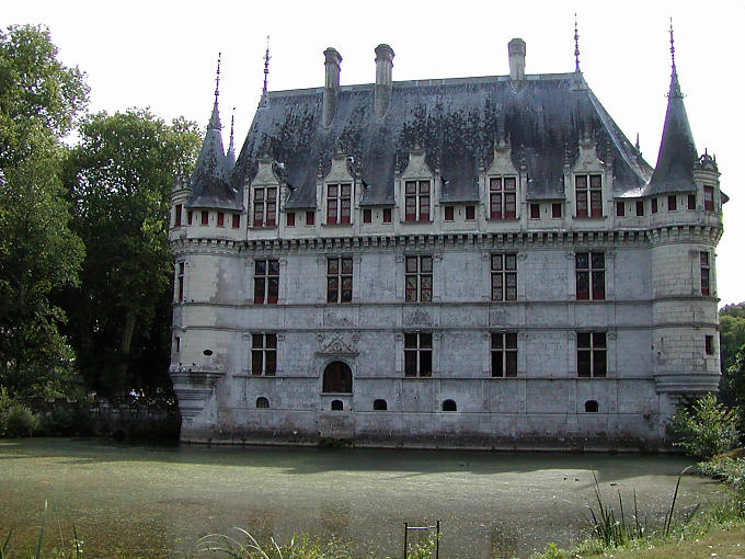Hintere Fassade des Schlosses von Azay-le-Rideau, Frankreich.