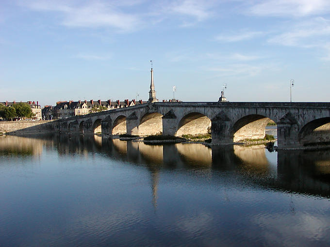 Blois, Pont Jacques Gabriel, Frankreich.