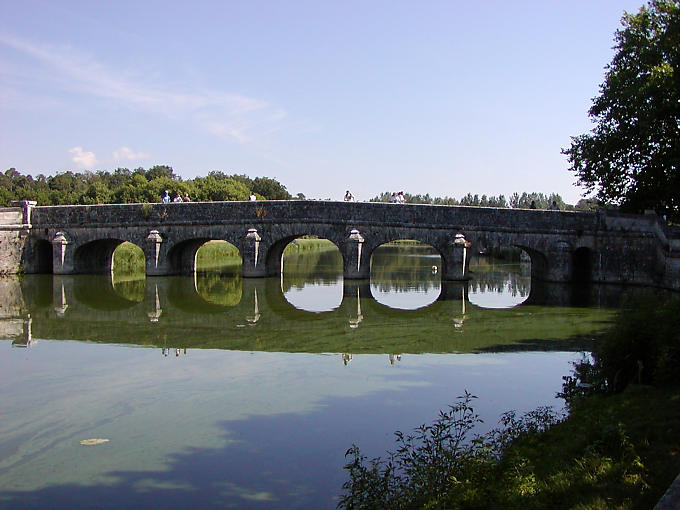 Die Brücke von Chambord, Frankreich.