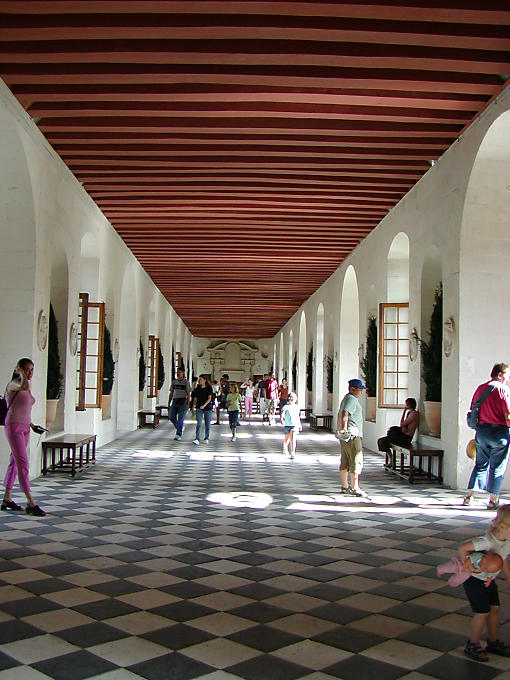 Galerie mit freiliegenden Balken, Château de Chenonceau, Frankreich.