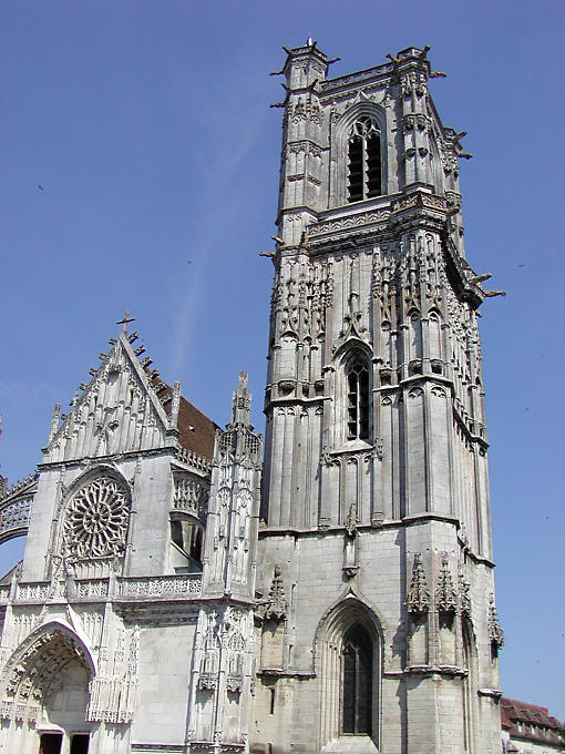 Collegiate Clamecy, Frankreich.