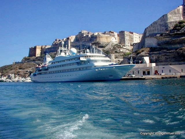 Hafen von Bonifacio