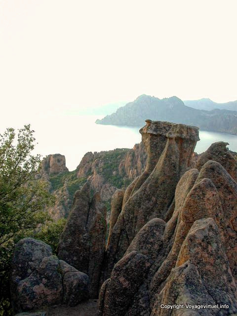 Granitfelsen, Creeks von Piana, Korsika