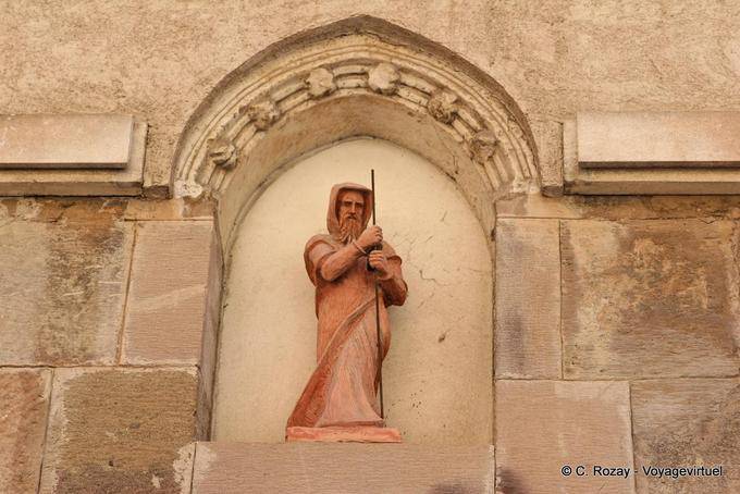 Fréjus, Statue am Heiligen Franziskus von Paola Chapel, Provence, Frankreich