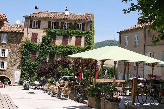 La Garde-Freinet auf dem Place du Marché, Provence, Provence, Frankreich