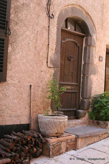 Gassin, alte Tür, Provence, Frankreich