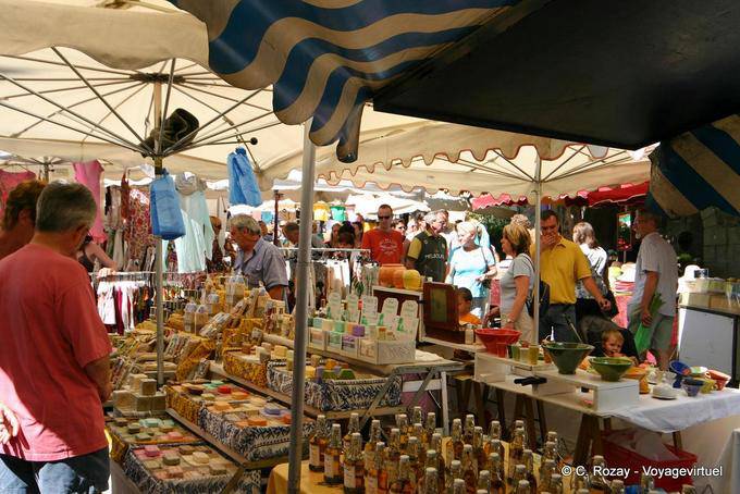 Ramatuelle, regionalen Produkten Ständen auf dem Markt, Provence, Frankreich