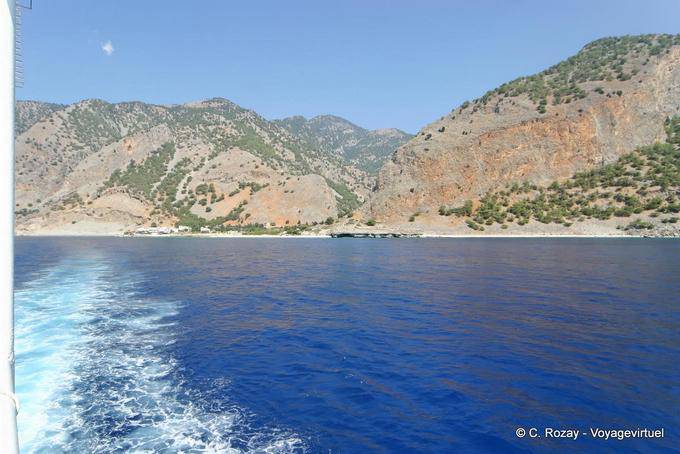 Agia Roumeli-Panoramablick an der Mündung der Samaria-Schlucht - Kreta, Griechenland