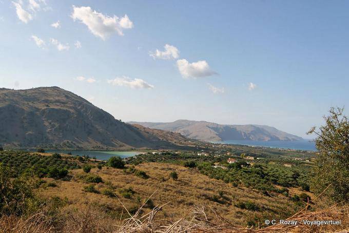 Panorama des Sees Bereich seit Xilladania Kourna, Georgioupoli - Kreta, Griechenland