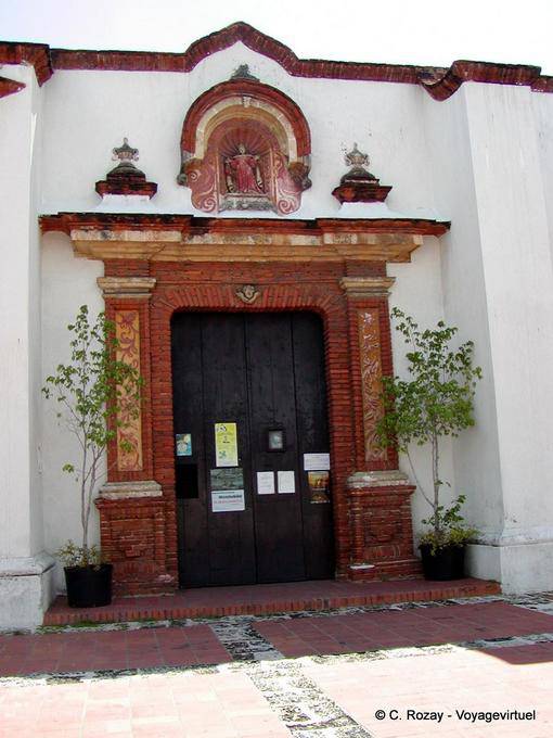 Dekoriert Eingang zu einer Kirche, Santo Domingo, Dominikanische Rep.