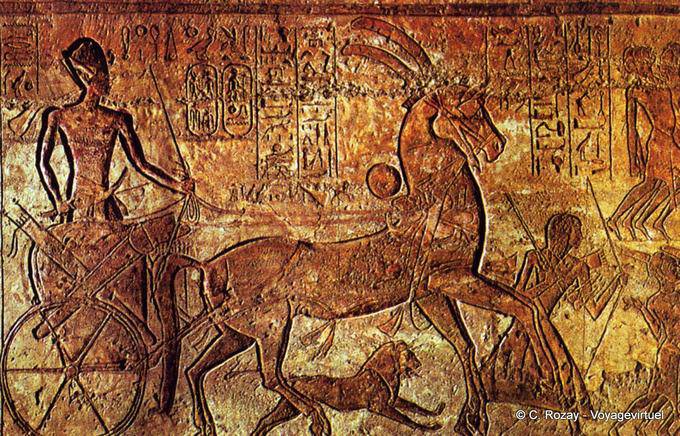 Schlacht von Kadesch, Ramses auf seinem Wagen mit einem Löwen Springen an seiner Seite, Meha Tempel Abu Simbel - Aegypten