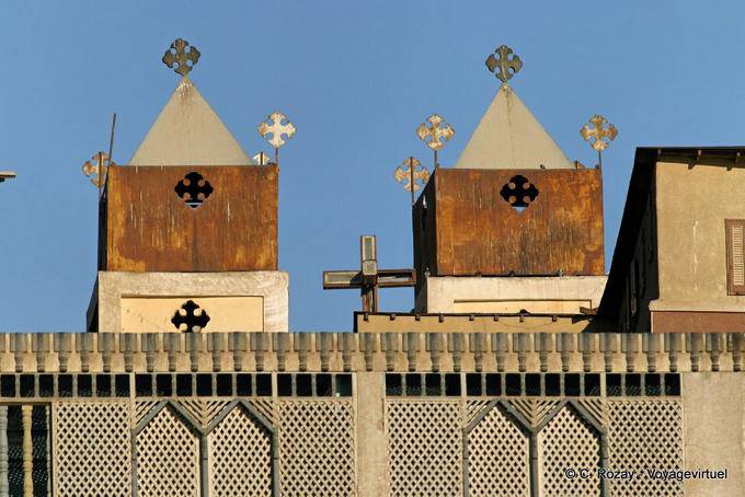 Kleine Spitzen von Eisen, Assuan Kirche - Aegypten