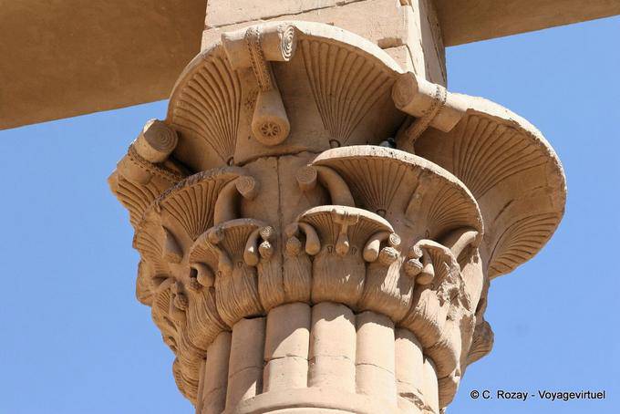 Detail Kapital einer Säule, Tempel von Philae - Aegypten