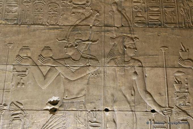 Andere Wandskulpturen des Raumes, Philae-Tempel - Aegypten