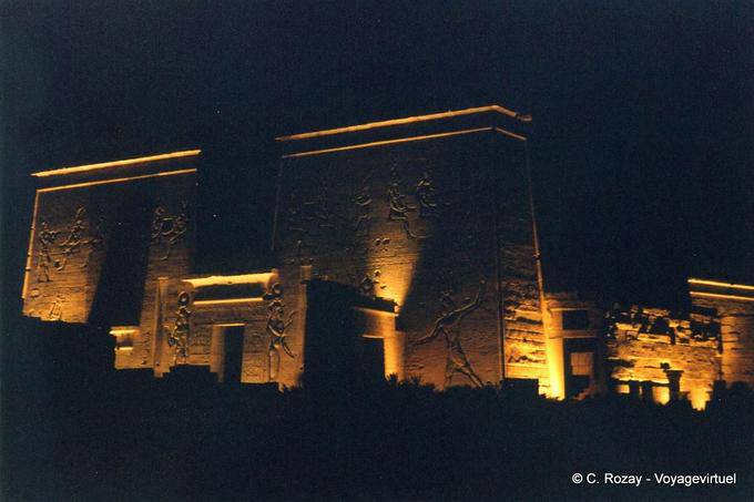 Der Tempel von Philae, Nachtansicht - Aegypten