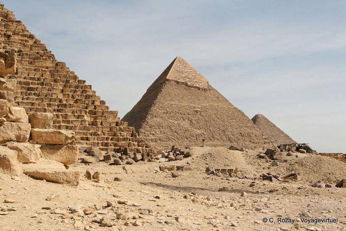 Cheops, Chephren und Mykerinos, ein Meisterwerk des alten Königreiches von Ägypten - Aegypten