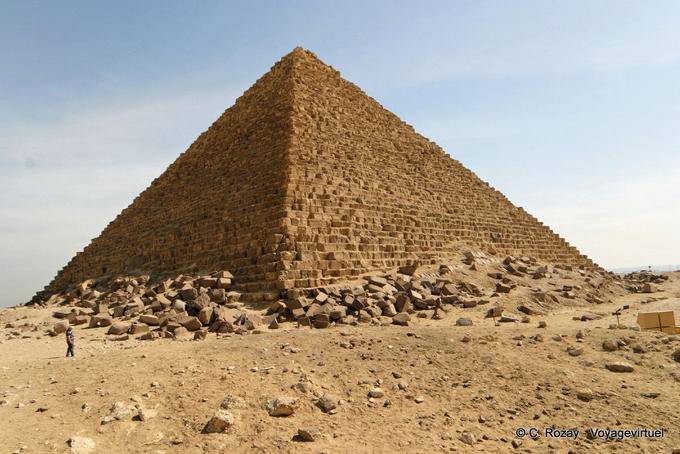 Südwestecke der Pyramide des Mykerinos, Giza - Aegypten