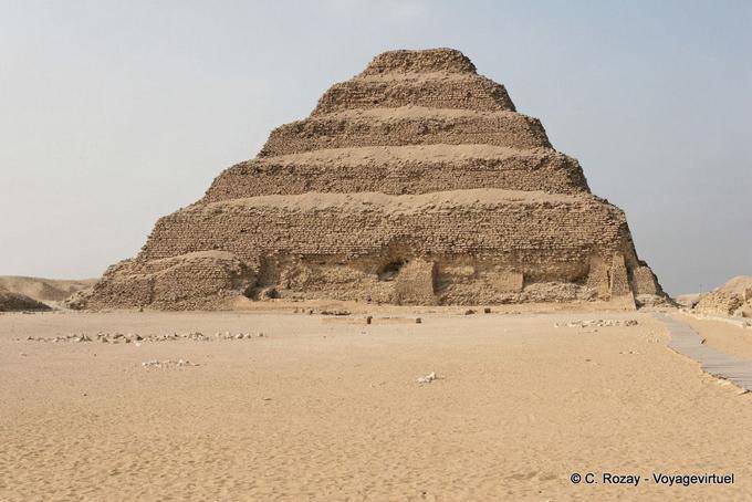 Die Südseite der Pyramide des Djoser, Sakkara - Aegypten