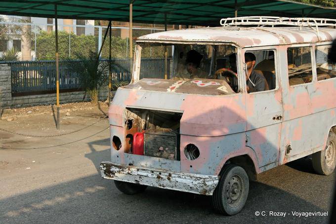 Bus baufällig, Kairo - Aegypten