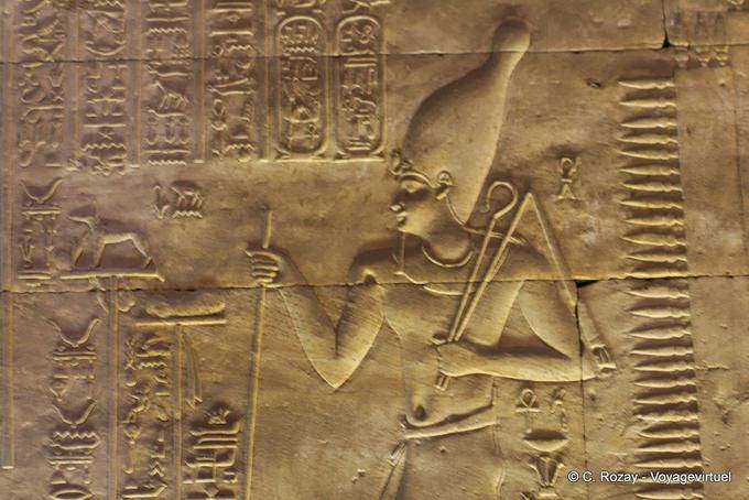 Hieroglyphen Pharao in einer Halle des Tempels, Edfu - Aegypten