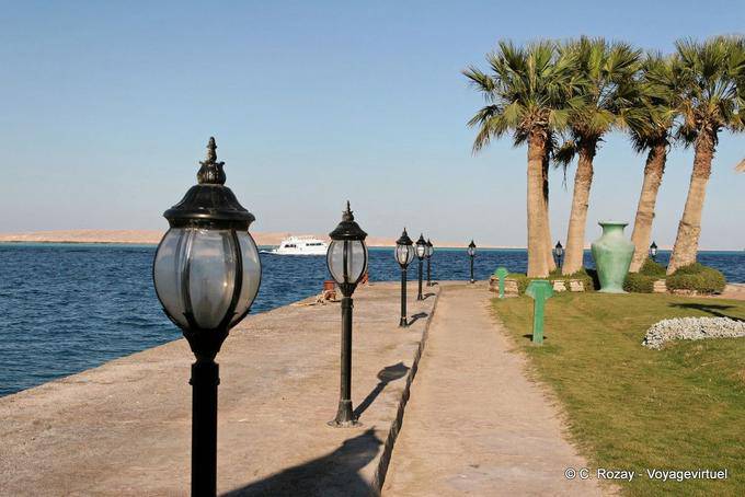 Streetlights an der Promenade Seebrücke, Hurghada - Aegypten
