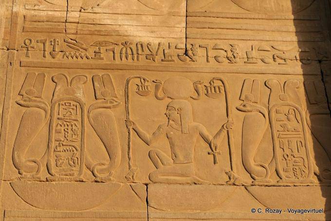 Frieze Detail mit Hieroglyphen, Kom Ombo Tempel - Aegypten