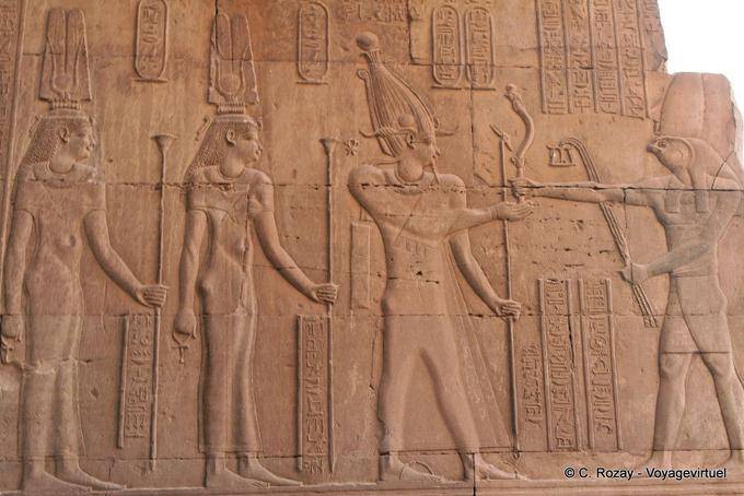 Horus mit der Hieroglyphe des Sed Festival Ptolemäus VI, Tempel von Kom Ombo - Aegypten