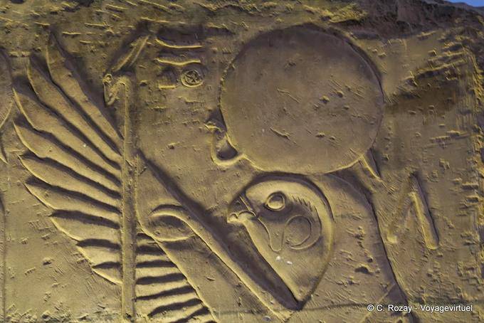 Abbildung Horus Ra, Relief von Kom Ombo-Tempel - Aegypten