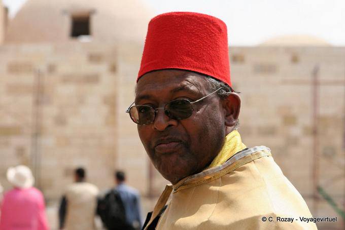 Portrait des Mannes in der Fez, Kairo - Aegypten