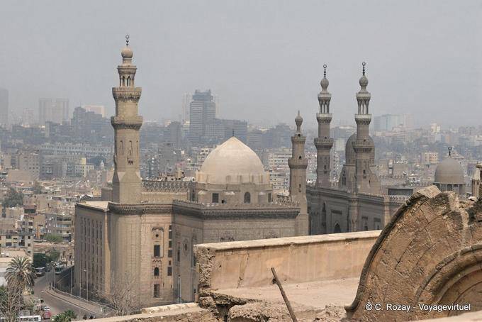 Sultan Hassan Moschee, Blick von der Zitadelle von Kairo - Aegypten