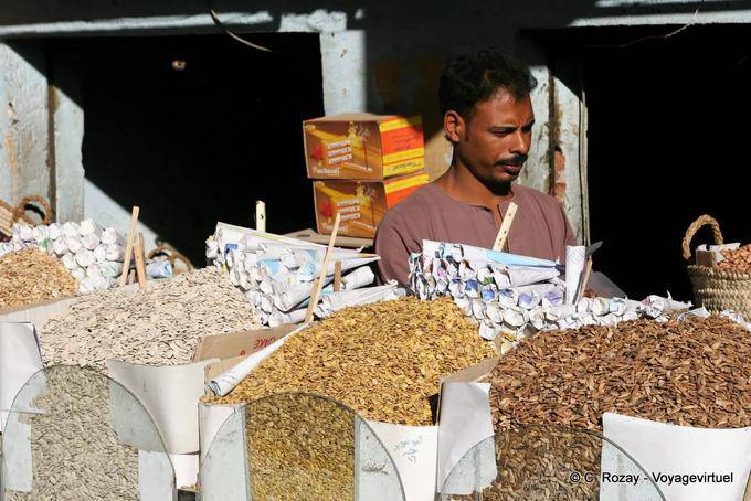 Etal Samen für Aperitif oder nicht naschen, Luxor - Aegypten
