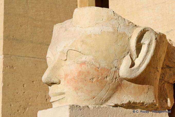 Gebrochene Kopf im Profil, Skulptur der Tempel der Hatschepsut - Aegypten