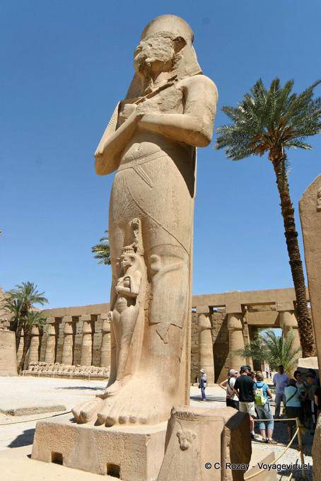 Statue von Ramses II durch Pinedjem I, Karnak Tempel usurpiert - Aegypten