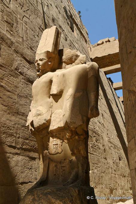 Doppelstatue von Amun, um Züge Tutanchamun, Karnak-Tempel - Aegypten