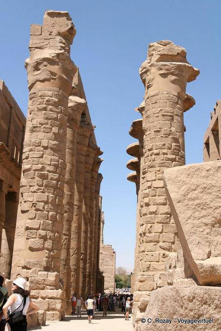 Gestapelte Steinsäulen, Karnak-Tempel - Aegypten