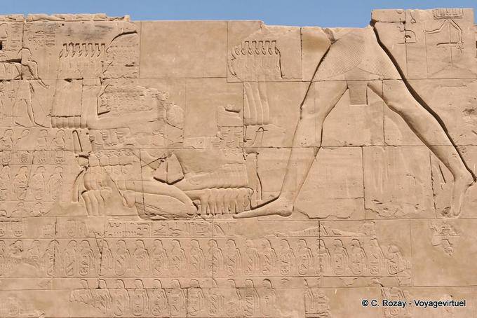 Pylon der Royal Achse, Karnak-Tempel - Aegypten