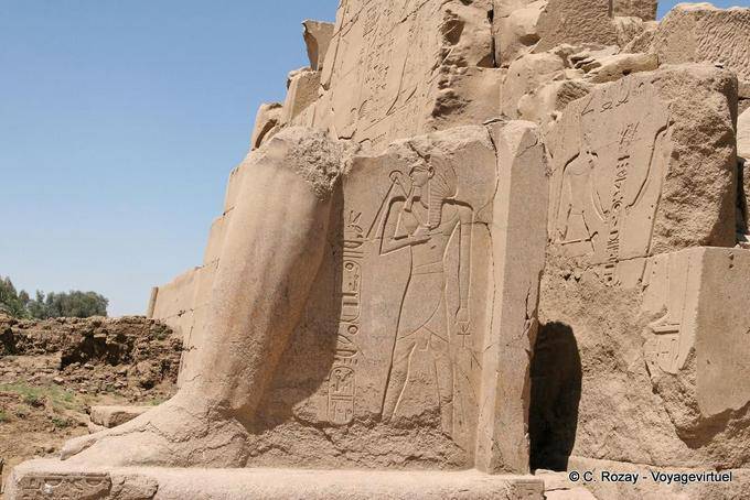 Ausschnitt aus dem siebten Pylon, Karnak-Tempel - Aegypten