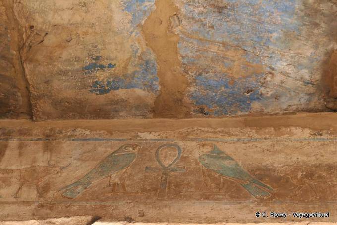 Falcons polychrome Karnak-Tempel - Aegypten
