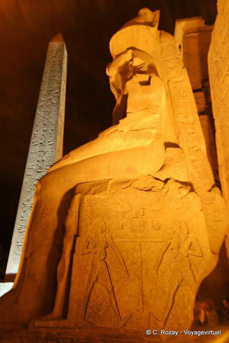 Nilgötter Dye sematawi Knoten Sockel der Statue, Luxor-Tempel - Aegypten