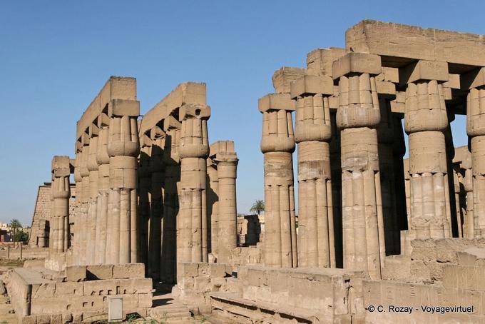 Säulenwald, auf dem neuesten Stand, Luxor-Tempel - Aegypten