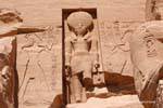 OUser Maat Ra, Nische mit dem Bild von Ramses Sun, Abu Simbel, Ägypten.