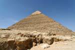 Pyramid Khafras sehen aus dem Boden, Giza, Ägypten.