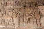 Mit der Förderung der Pharao, der Leiter der Fruchtbarkeit von Ägypten, dem Tempel des Chnum, Esna, Ägypten.