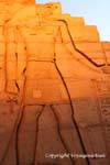 Einbau Relief Haréoris (Horus der Ältere), Tempel von Kom Ombo, Ägypten.