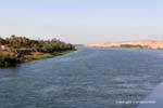 Majestät des Nil, zwischen Grün und Wüste, Ägypten.