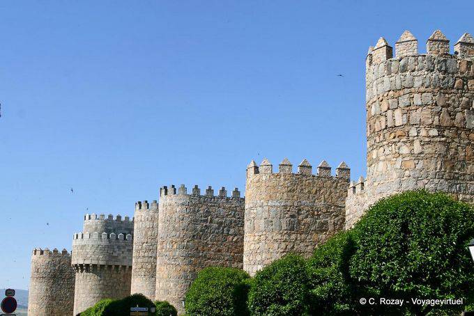 Die gewaltigen Mauern von Ávila - Spanien