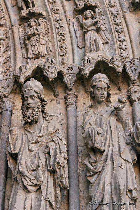 Statuen ohne Hände und Engel, Tür Skulptur, Kathedrale León - Spanien