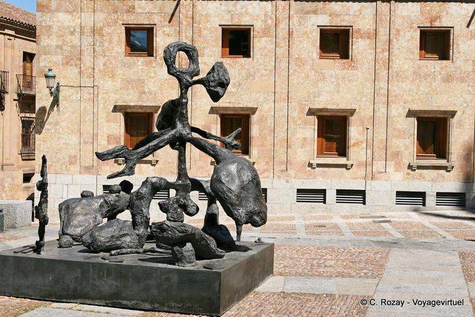 Moderne Kunst, Metall-Statue, Plaza Anaya, Salamanca - Spanien