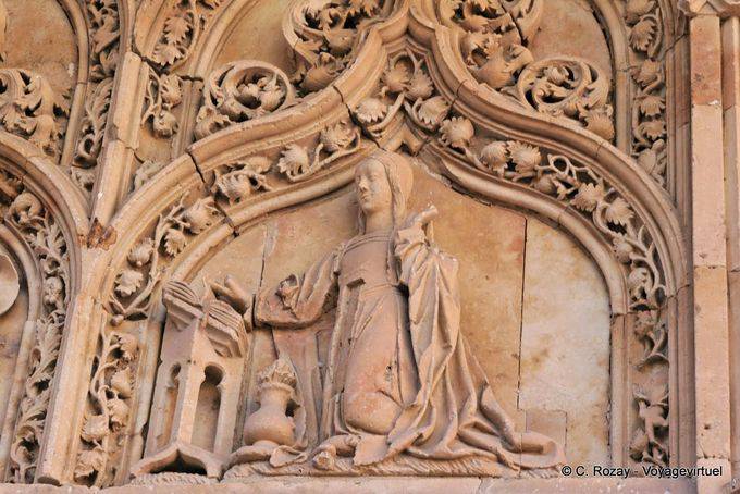 Kniend Königin, Parroquia de San Benito, Salamanca - Spanien